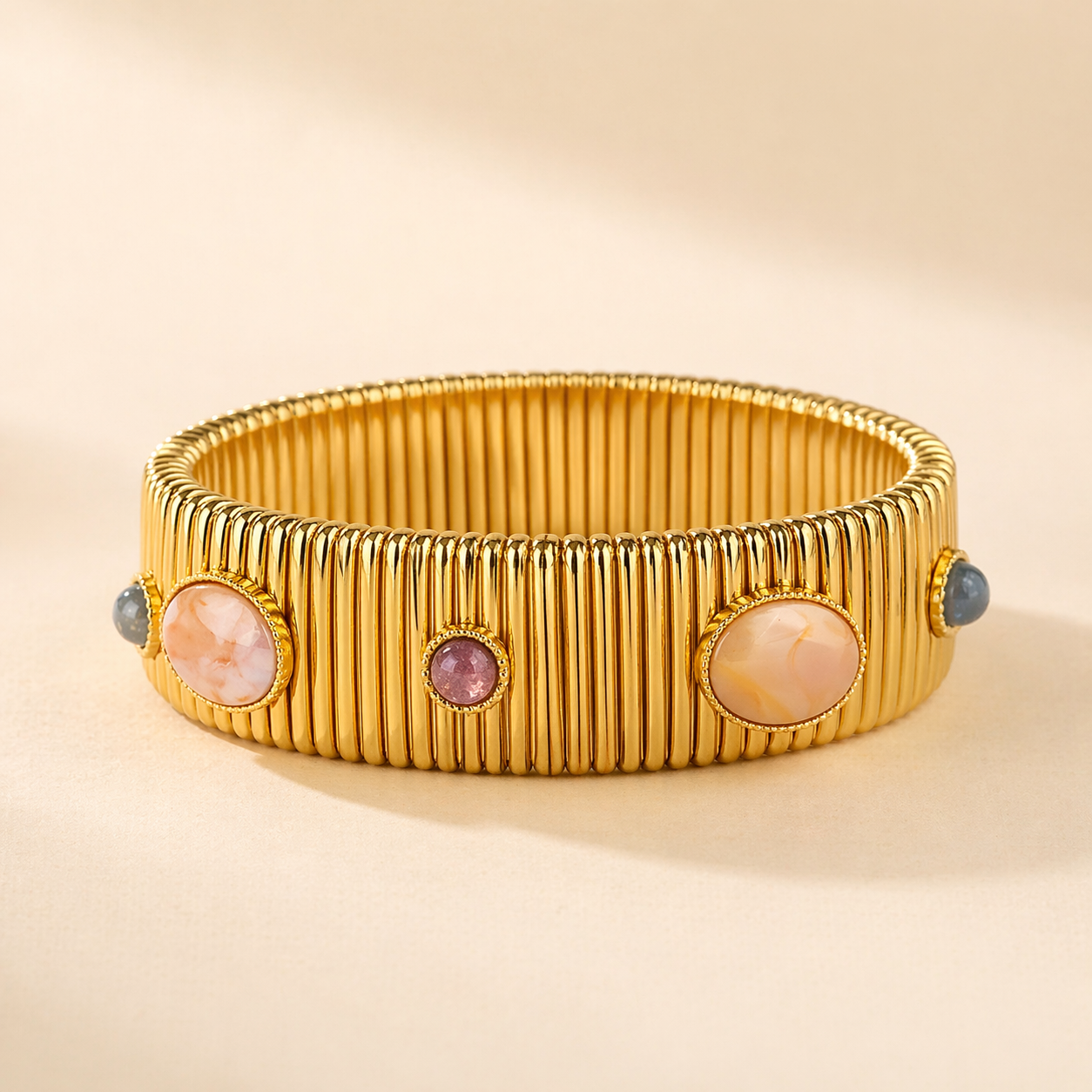bracelet jonc dore porte femme bijou raffine dody chantilly