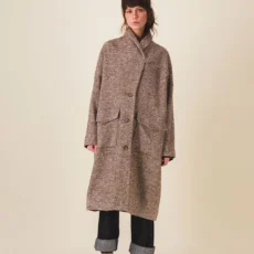 manteau marron ecru porte femme look chic hiver dody chantilly