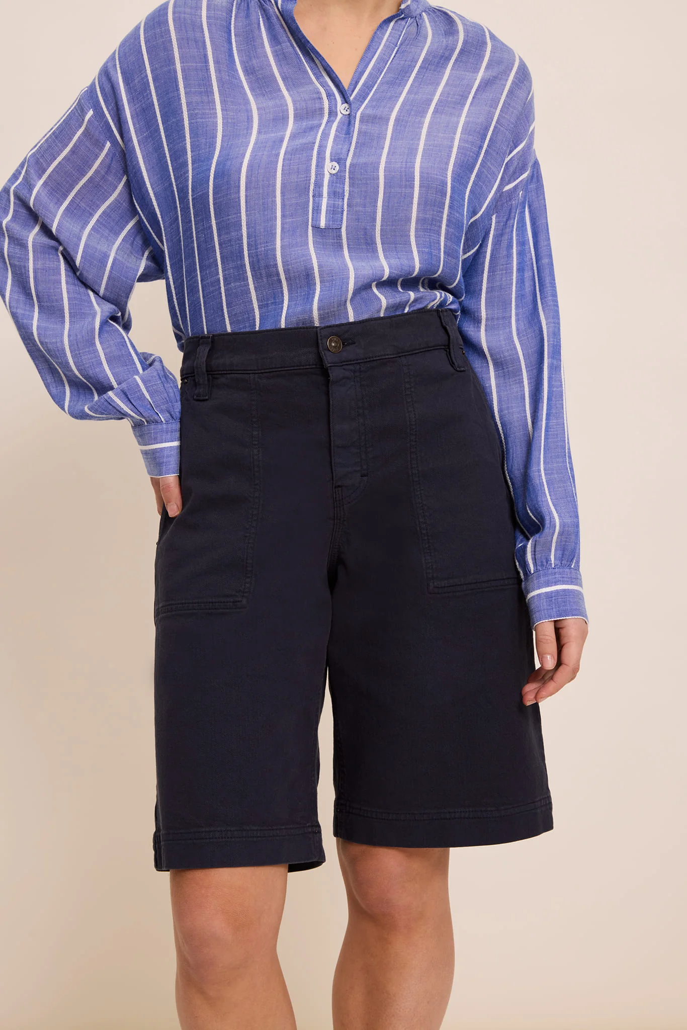 short coton porte femme look ete dody chantilly